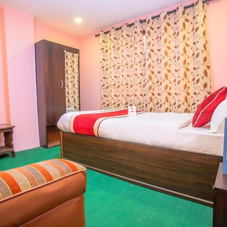 Oyo 137 Hotel Pranisha Inn Pashupatinath Экстерьер фото