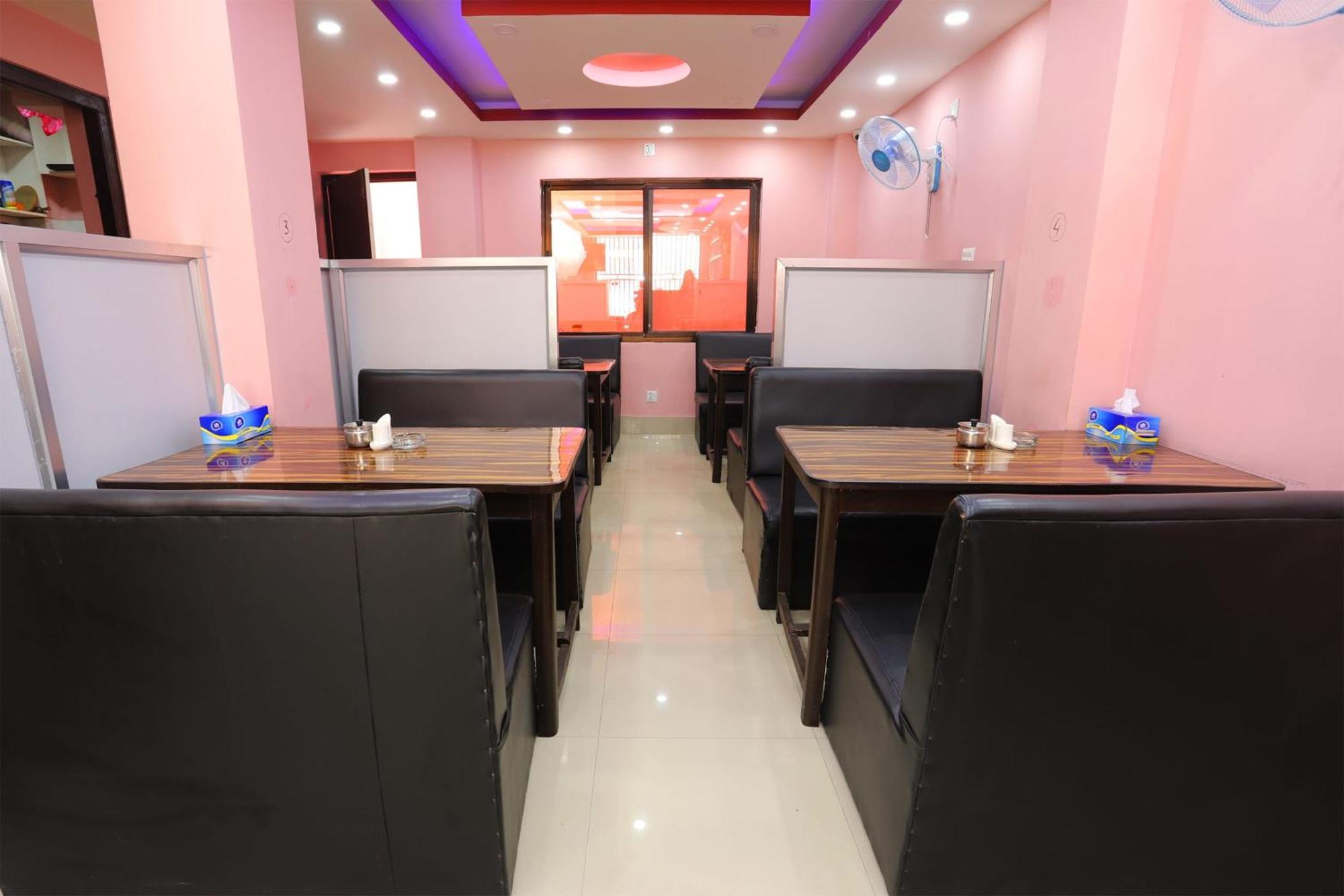 Oyo 137 Hotel Pranisha Inn Pashupatinath Экстерьер фото